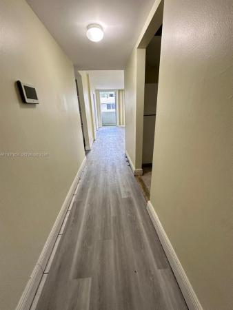 Samari Lake East, Hialeah Gardens, Florida 33016, image 2