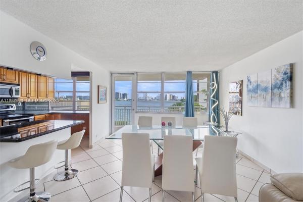 Winston Towers 200, 251 174th St #218, Sunny Isles Beach, Florida 33160, image 2