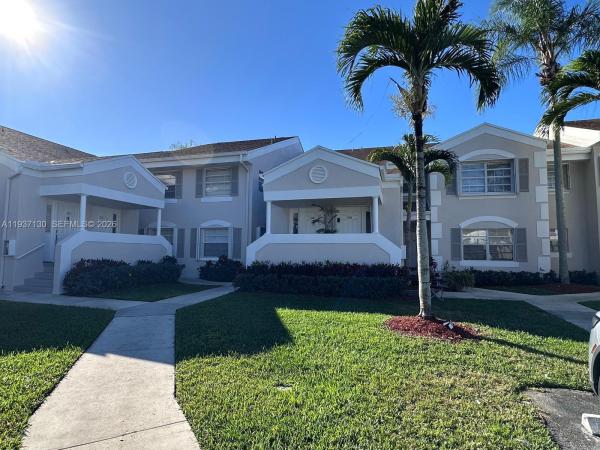 Centergate, 2246 SE 27th Dr #204-D, Homestead, Florida 33035, image 1