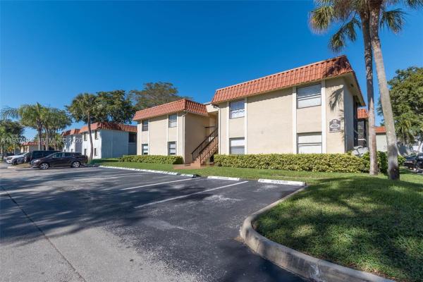 9704 Hammocks Blvd #201, Unincorporated Dade County, Florida 33196, image 1