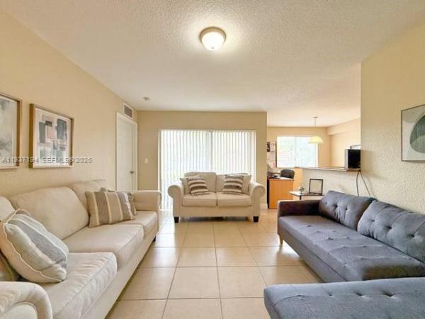 Cutler Lakes, 21150 SW 87th Ave #105, Cutler Bay, Florida 33189, image 1