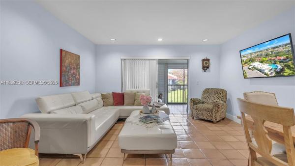 Deauville Village, 14873 Cumberland Dr #2040, Delray Beach, Florida 33446, image 2