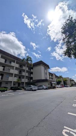 The Greens Of Inverrary, 6080 NW 44th St #305, Lauderhill, Florida 33319, image 2