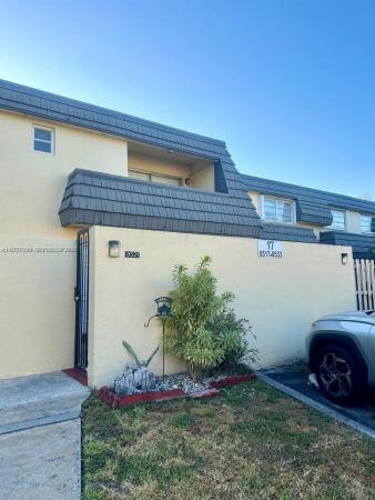 8521 SW 137th Ave #8521, Unincorporated Dade County, Florida 33183, image 1