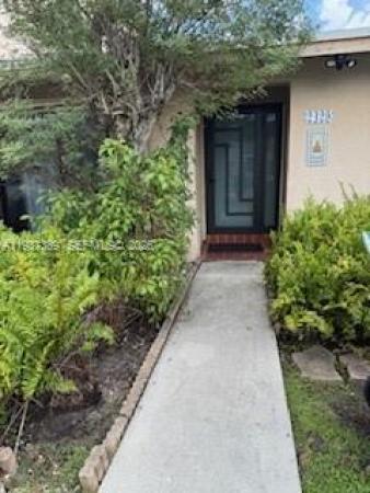 Westbrooke Twin Homes, 2429 SW 110th Ave, University Park, Florida 33165, image 3