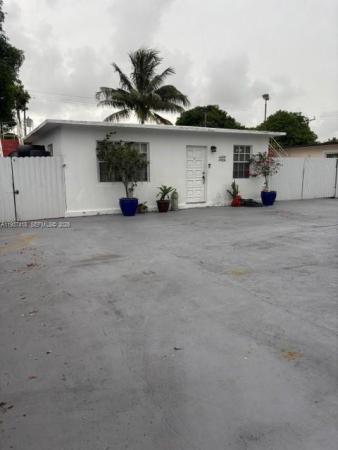 Hialeah Residential, 832 E 20th St, Hialeah, Florida 33013, image 1