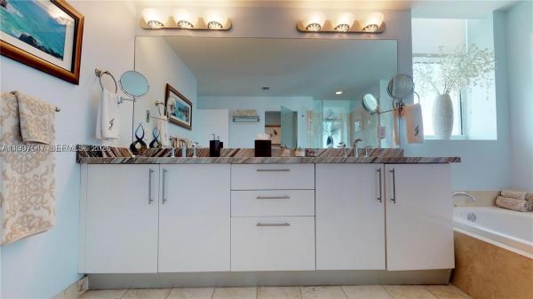 Aventura Marina 2, 3330 NE 190th St #PH-15, Aventura, Florida 33180, image 3