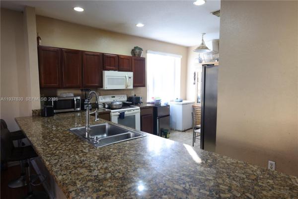 Sport Acres, 1413 NW 206th St, Miami Gardens, Florida 33169, image 2