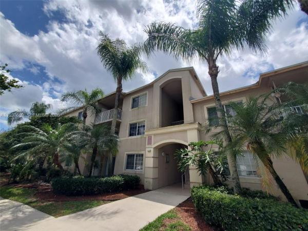 Evergreen Lakes, 5041 Wiles Rd #106, Coconut Creek, Florida 33073, image 1