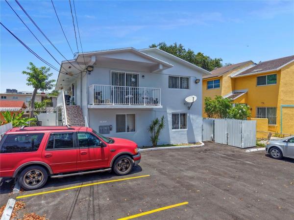 Blanton Park, 1621 NW 16th St, Miami, Florida 33125, image 2