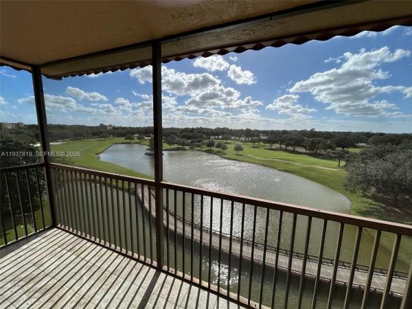 Rolling Hills Golf And Tennis Club, 3001 W Rolling Hills Cir #705, Davie, Florida 33328, image 1