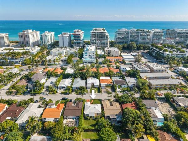 Altos Del Mar, 9148 Abbott Ave, Surfside, Florida 33154, image 2