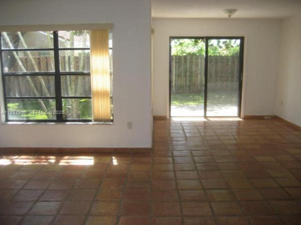 Tamiami Lakes, 13224 SW 10th Ter, Tamiami, Florida 33184, image 2
