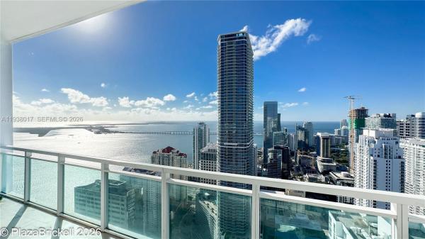 The Plaza On Brickell East, 950 Brickell Bay Dr #5505, Miami, Florida 33131, image 3
