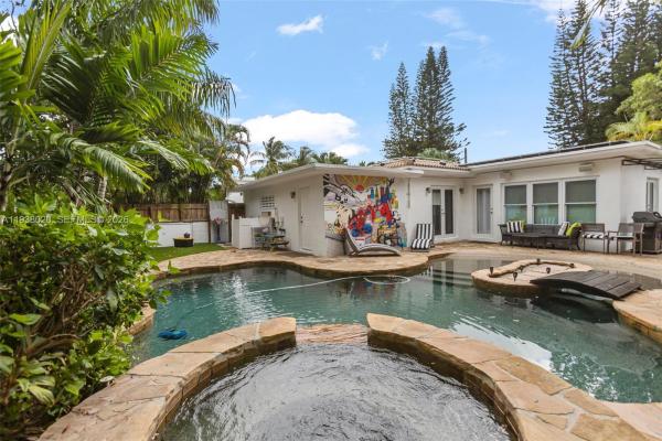 Millers El Portal Estates, 8700 N Miami Ave, El Portal, Florida 33150, image 2