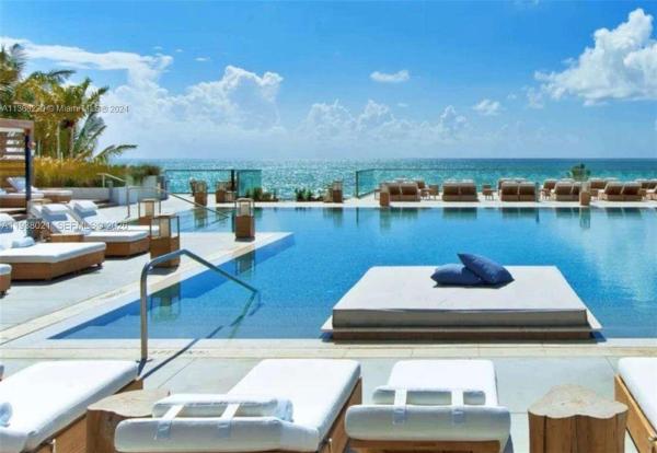 Roney Palace, 2301 Collins Ave #423, Miami Beach, Florida 33139, image 1