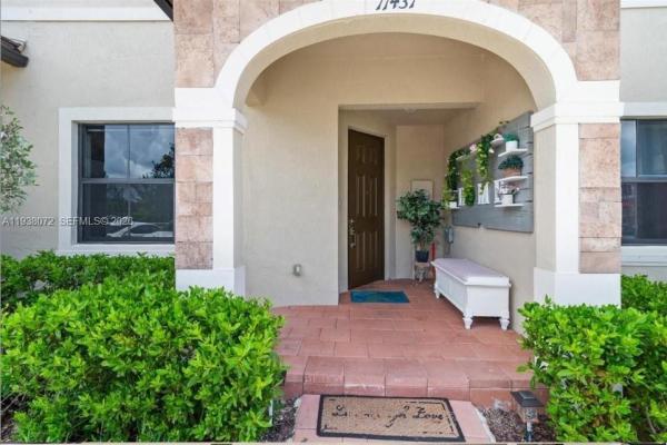 Aquabella, 11431 W 32nd Ln, Hialeah, Florida 33018, image 2
