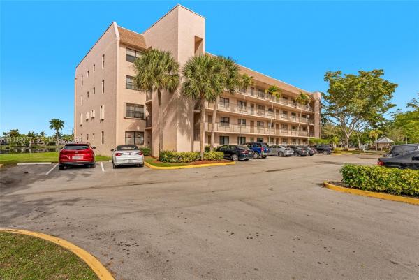 Sunrise Lakes 4, 2705 NW 104th Ave #404, Sunrise, Florida 33322, image 1