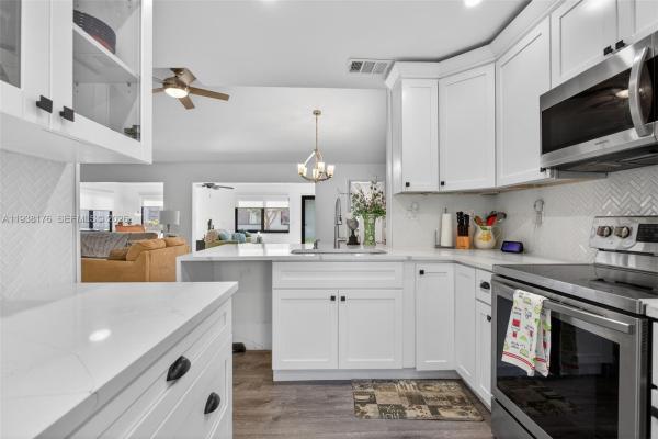 The Meadows Of Crystal Lake, 2104 SW 17th Cir, Deerfield Beach, Florida 33442, image 1