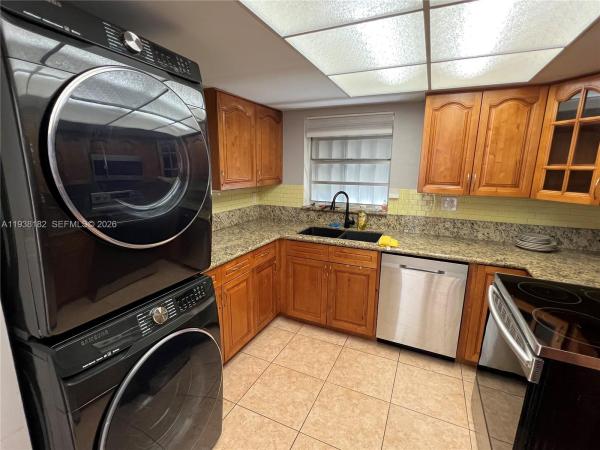 Apple Creek, 7521 W Sunrise Blvd #A2, Plantation, Florida 33313, image 3