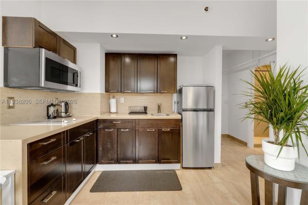 Mantell Plaza, 255 W 24th St #542, Miami Beach, Florida 33140, image 2