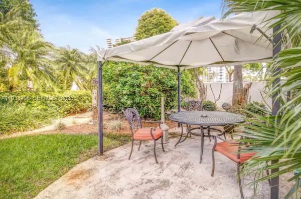 Mantell Plaza, 255 W 24th St #542, Miami Beach, Florida 33140, image 1