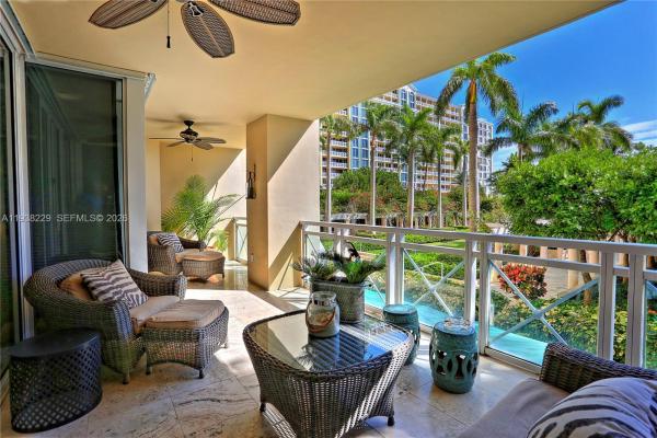 Grand Bay Residences, 445 Grand Bay Dr #215, Key Biscayne, Florida 33149, image 1