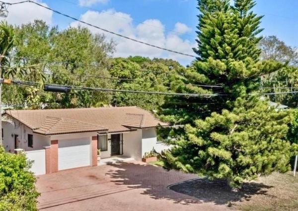 6385 SW 25th St, Miami, Florida 33155, image 1