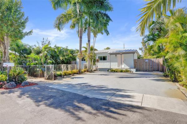 South Middle River, 1713 NW 8th Ave, Fort Lauderdale, Florida 33311, image 2