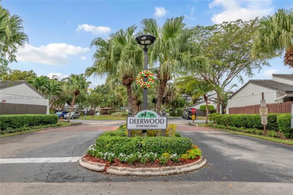 Deerwood Townhomes, 12740 SW 150th Ter, Three Lakes, Florida 33186, image 3