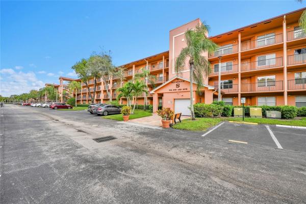 Plymouth At Century Village, 701 SW 142nd Ave #104S, Pembroke Pines, Florida 33027, image 2