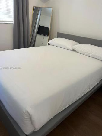 Ocean Beach, 740 Michigan Ave #5, Miami Beach, Florida 33139, image 2