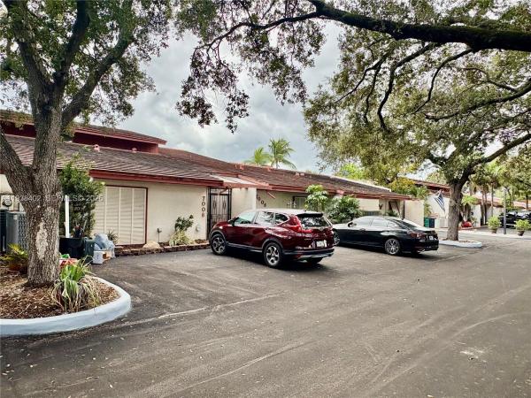 Loch Isle, 7006 N Loch Isle Dr N, Miami Lakes, Florida 33014, image 1