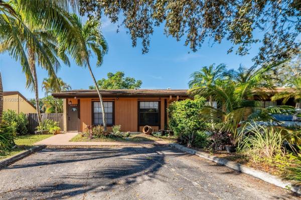 Cedarwoods At Pembroke Lakes, 2350 Pecan Ct, Pembroke Pines, Florida 33026, image 1