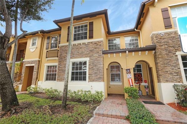 The Shores At Isles Of Bayshore, 9219 SW 227th St #9, Cutler Bay, Florida 33190, image 2