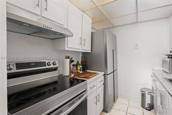 Vecino Del Mar, 2350 NE 135th St #1006, North Miami, Florida 33181, image 3