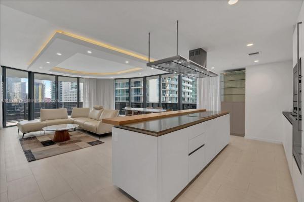 Brickell Flatiron, 1000 Brickell Plz #2202, Miami, Florida 33131, image 3