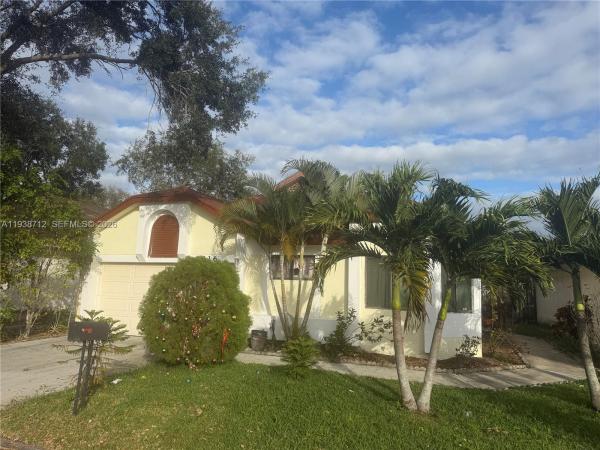 Hunter Green, 316 Bishop Rd, North Lauderdale, Florida 33068, image 2