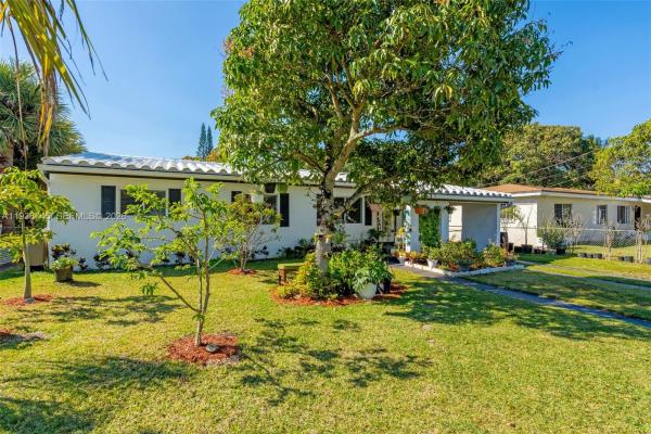 1522 NE 148th St, Miami, Florida 33161, image 1