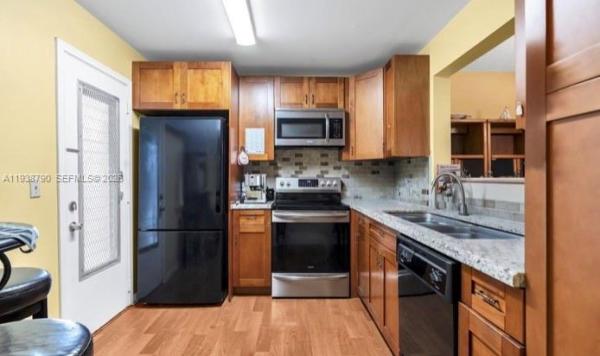 Meadowbrook Lakes, 1024 SE 3rd Ave #304, Dania Beach, Florida 33004, image 1