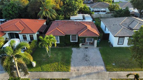 Cedar West Homes, 13874 SW 256th Ter, Naranja, Florida 33032, image 2