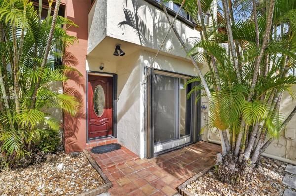 7673 SW 103rd Pl, Unincorporated Dade County, Florida 33173, image 1