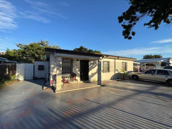 Sun Tan Village, 825 E 9th Ln, Hialeah, Florida 33010, image 1