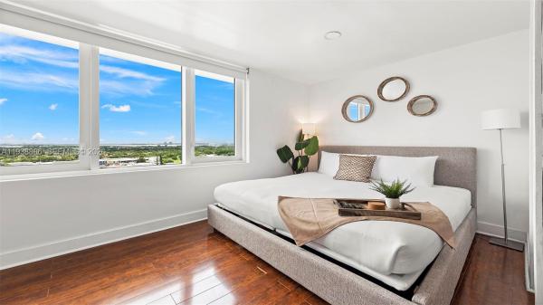 Roney Palace, 2301 Collins Ave #1632, Miami Beach, Florida 33139, image 2