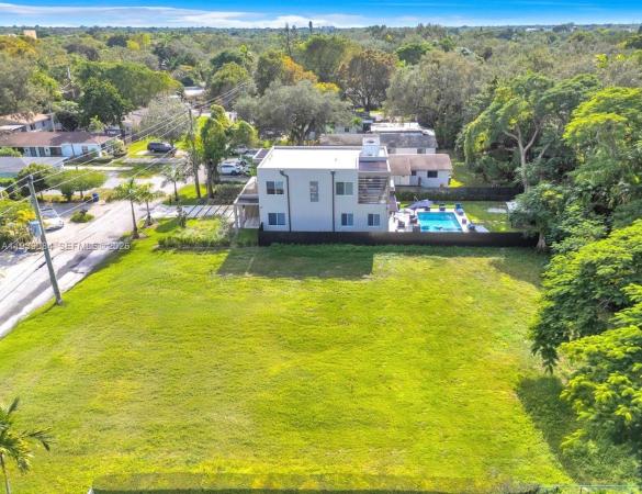 Sunset Villas, 7240 SW 63rd Ave, South Miami, Florida 33143, image 3