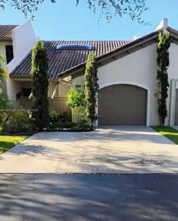 Kings Court West, 11438 SW 86th Ln, Kendall, Florida 33173, image 2