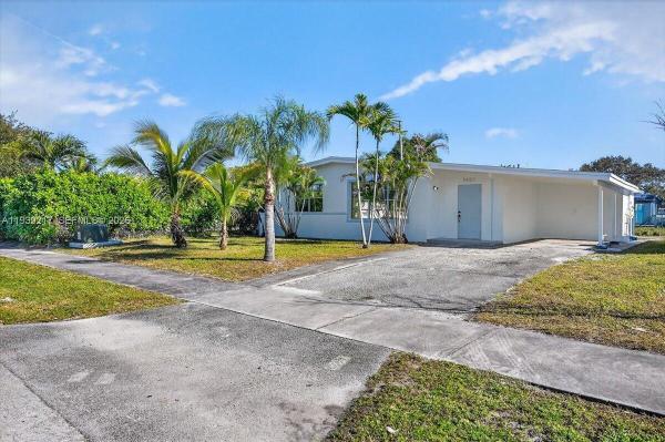 Lake Forest, 3410 SW 38th St, West Park, Florida 33023, image 2