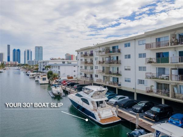Caribbean House, 3665 NE 167th St #207, North Miami Beach, Florida 33160, image 2
