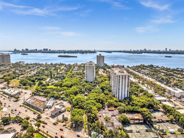 2000 Towerside Ter #1806, Unincorporated Dade County, Florida 33138, image 1