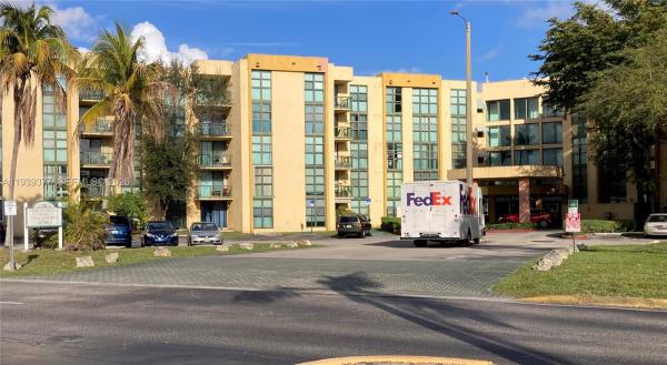 Unincorporated Dade County, Florida 33175, image 1